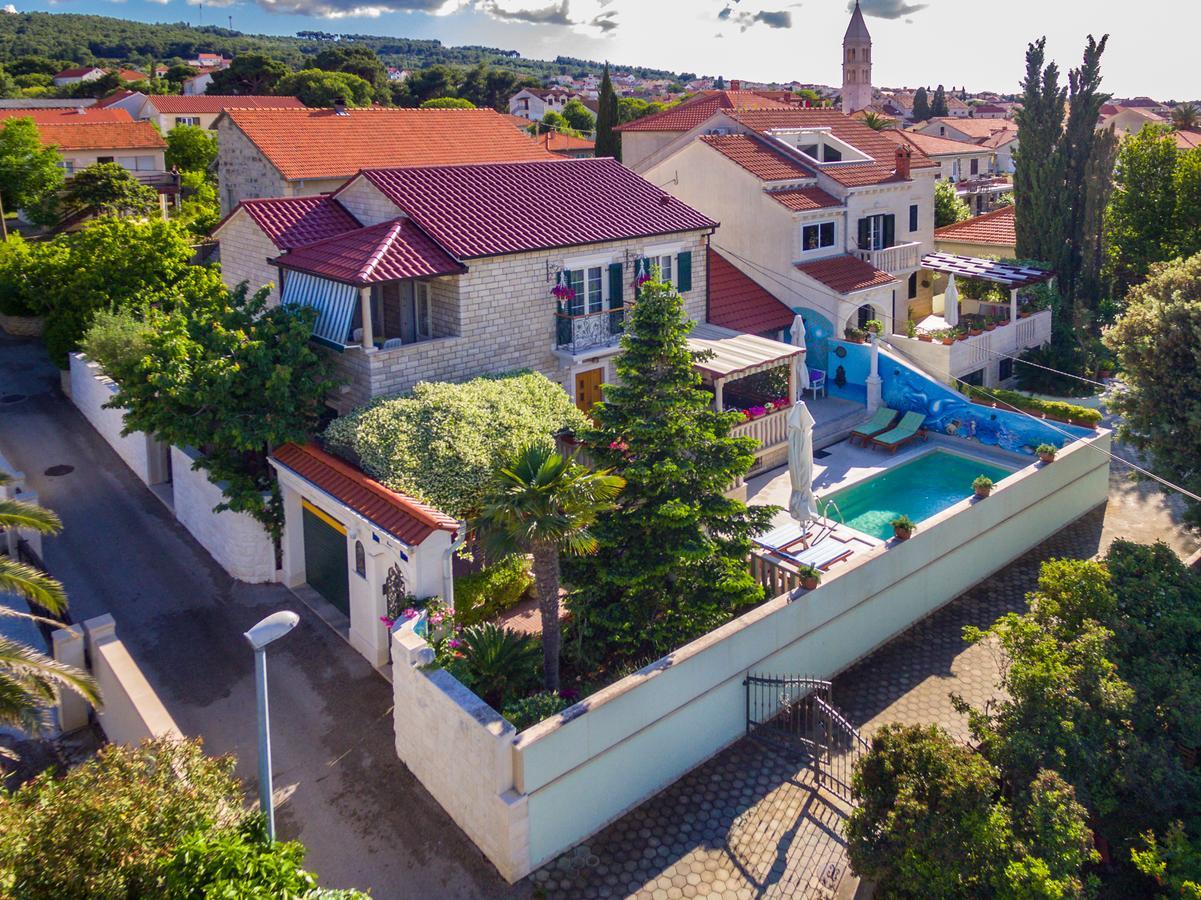 Apartments Villa Camellia - Adults Only Supetar Bagian luar foto