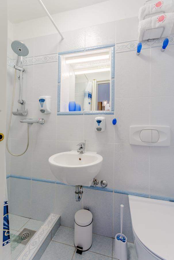 Apartments Villa Camellia - Adults Only Supetar Bagian luar foto