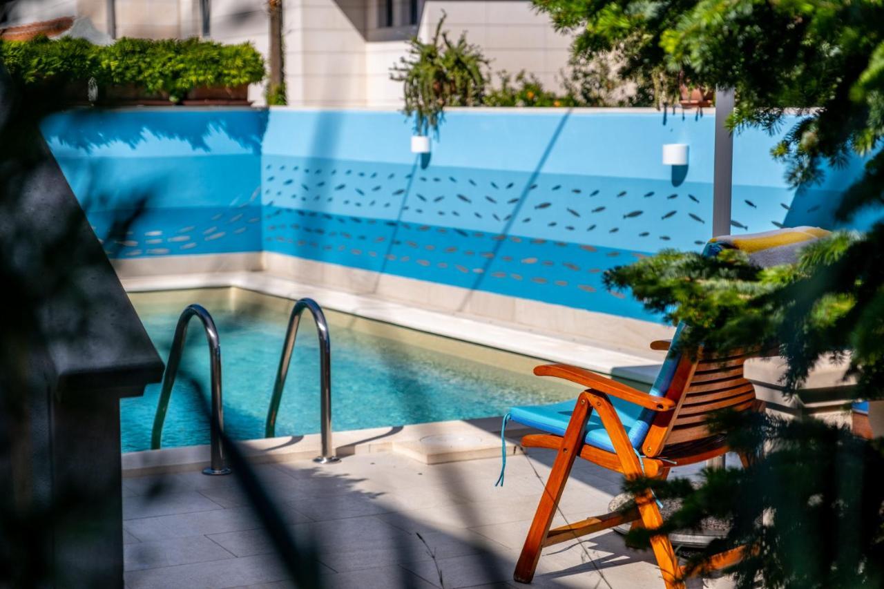 Apartments Villa Camellia - Adults Only Supetar Bagian luar foto