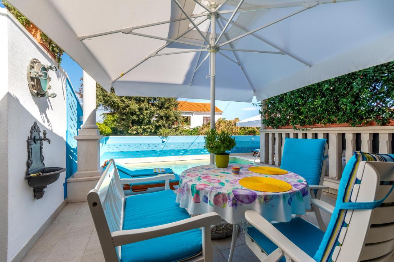Apartments Villa Camellia - Adults Only Supetar Bagian luar foto